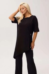 Czarna asymetryczna tunika bambusowa Marlene PLUS SIZE XXL OVERSIZE. Czarne tuniki Moda Size Plus Iwanek, na co dzień, na lato, l, bez wzorów, z dzianiny, eleganckie, z asymetrycznym kołnierzem, plus size, bez ramiączek. Za 189,90 zł.