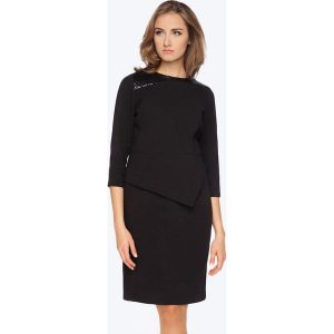 Sukienka w kolorze czarnym. Sukienki marki Far Far Fashion. W wyprzedaży za 84,95 zł.