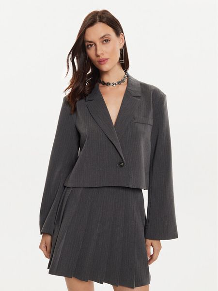 Karen by Simonsen Marynarka Ro 10105152 Szary Loose Fit. Szare marynarki i żakiety Karen by Simonsen, bez wzorów, z syntetyku. Za 359,99 zł.