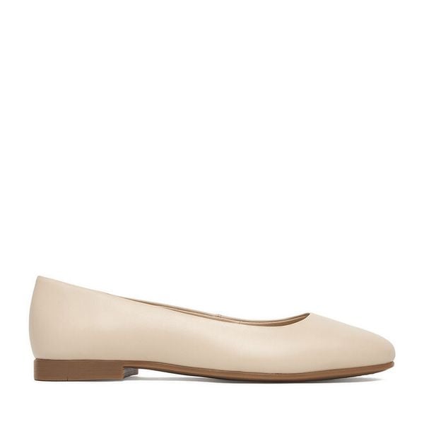 Baleriny Lasocki. Brązowe balerinki Lasocki, bez wzorów, bez obcasa, bez zapięcia. Za 149,99 zł.