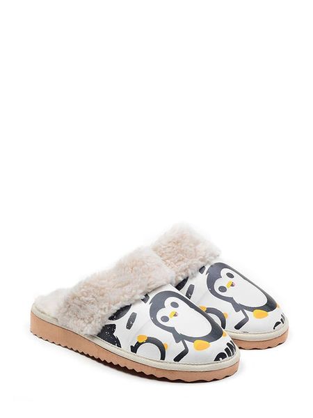 Goby Kapcie w kolorze białym ze wzorem rozmiar: 38. Białe kapcie Goby, bez wzorów, z materiału. Za 95,92 zł.