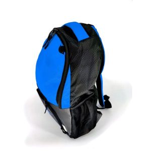 Torba sportowa ekologiczna Pelota - wodoodporna - niebiesko-czarna. Niebieskie torby podróżne i sportowe POWER SHOT, bez wzorów, duże. W wyprzedaży za 137,56 zł.