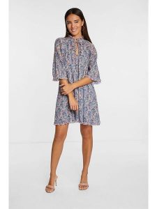 Rich & Royal Sukienka w kolorze jasnoróżowo-niebieskim rozmiar: 38. Niebieskie sukienki Rich & Royal, bez wzorów, bez kołnierzyka, bez ramiączek, mini. Za 241,56 zł.