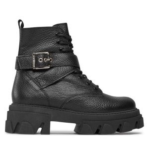 Trapery Steve Madden. Czarne buty zimowe Steve Madden, bez obcasa, bez zapięcia. Za 799,99 zł.