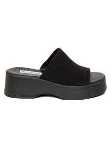 Steve Madden Klapki w kolorze czarnym rozmiar: 36. Czarne klapki Steve Madden, bez wzorów, z otwartym noskiem, bez obcasa, na platformie. Za 218,95 zł.