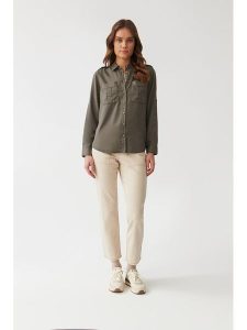 TATUUM Koszula w kolorze khaki rozmiar: 38. Brązowe koszule Tatuum, bez wzorów, z lyocellu, bez kołnierzyka, bez ramiączek. Za 142,95 zł.