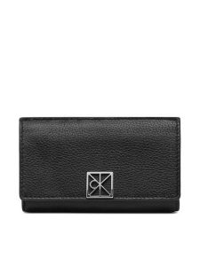 Calvin Klein Portfel Emblem Hw Pebble Snap Cardholder LV04F1127G Czarny. Czarne portfele Calvin Klein, bez wzorów, ze skóry. Za 249,99 zł.
