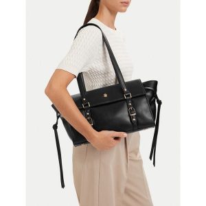Torebka Beverly Hills Polo Club. Czarne torebki klasyczne Beverly Hills Polo Club, bez wzorów, bez dodatków. Za 299,99 zł.