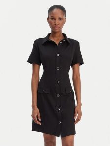 Guess Sukienka codzienna W6RK34 KCMU2 Czarny Classic Fit. Czarne sukienki Guess, na co dzień, l, z aplikacjami, z syntetyku, bez kołnierzyka, bez ramiączek, proste. Za 619,99 zł.