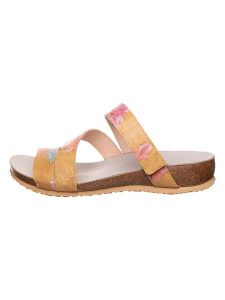 Think! Skórzane klapki w kolorze pomarańczowym ze wzorem rozmiar: 42. Pomarańczowe klapki Think, bez wzorów, z otwartym noskiem, bez obcasa. Za 173,99 zł.