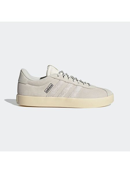 Adidas Sneakersy w kolorze kremowym rozmiar: 39. Brązowe trampki ADIDAS, bez wzorów, bez zapięcia. Za 239,86 zł.