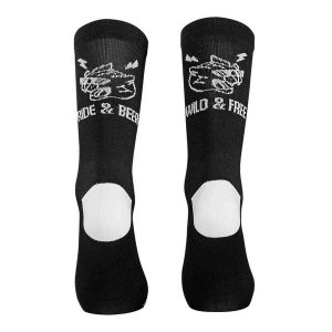 Skarpety rowerowe NORTHWAVE Ride & Beer Sock czarny. Czarne skarpetki Northwave, bez wzorów. Za 40,00 zł.
