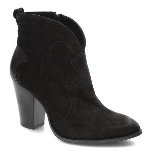 Czarne Kowbojki Clasicco Eleganckie Skórzane Botki Na Obcasie. Czarne botki Clasicco, bez wzorów, bez obcasa, na obcasie, bez zapięcia. Za 379,00 zł.