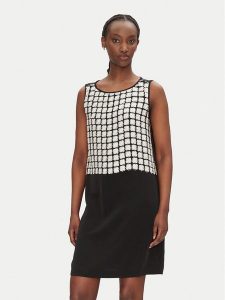 Bruuns Bazaar Sukienka codzienna Nayja BBW4528 Czarny Slim Fit. Czarne kombinezony Bruuns Bazaar, bez wzorów, z syntetyku, bez kołnierzyka, bez ramiączek. Za 439,99 zł.