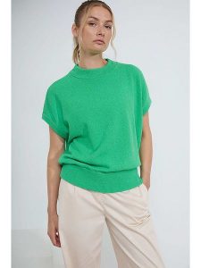 Josephine & Co Sweter "Dian" w kolorze zielonym rozmiar: M. Zielone swetry oversize Josephine & Co, m, bez wzorów, bez ramiączek. Za 158,10 zł.