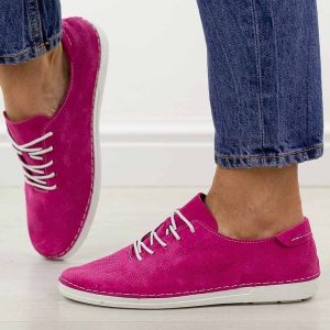 Fuksja ażurowe skórzane półbuty damskie S.Barski 7080. Czerwone półbuty S.BARSKI, na jesień, w ażurowe wzory, z jeansu, bez obcasa, na płaskiej podeszwie, bez zapięcia. Za 249,00 zł.