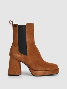Pepe Jeans FOOTWEAR Skórzane botki "Abba" w kolorze jasnobrązowym rozmiar: 40. Brązowe botki Pepe Jeans FOOTWEAR, bez wzorów, z jeansu, bez obcasa, bez zapięcia. Za 176,08 zł.