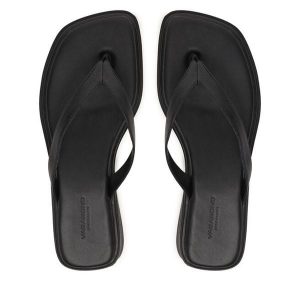 Japonki Vagabond Shoemakers. Czarne klapki Vagabond Shoemakers, bez wzorów, bez obcasa. Za 369,99 zł.