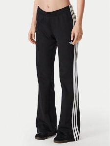 Adidas Spodnie dresowe 3S Flared KQ6424 Czarny Regular Fit. Czarne spodnie dresowe ADIDAS, s, bez wzorów, z dresówki. Za 329,99 zł.