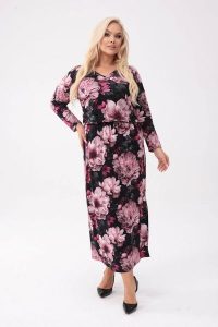 Elegancka sukienka Róża w kwiatowym wydaniu o długości MIDI PLUS SIZE XXL OVERSIZE. Czarne sukienki Moda Size Plus Iwanek, na co dzień, l, bez wzorów, z dzianiny, eleganckie, bez kołnierzyka, plus size, bez ramiączek, maxi, oversize. W wyprzedaży za 199,90 zł.
