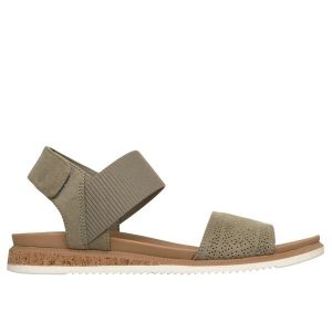 Sandały damskie Skechers BOBS Desert Kiss Low - Top Look. Zielone sandały Skechers, bez wzorów, bez obcasa, bez zapięcia. Za 264,00 zł.