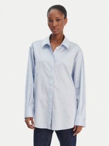 Guess Koszula W6RH57 WAF10 Błękitny Oversize. Niebieskie koszule Guess, xl, z aplikacjami, z bawełny, bez kołnierzyka, bez ramiączek. Za 399,99 zł.