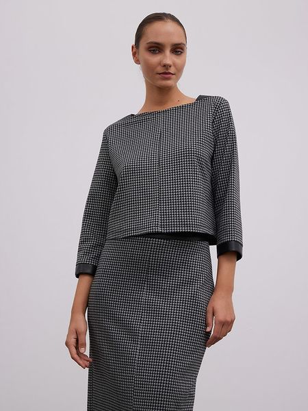 BGN Bluzka w kolorze czarno-szarym rozmiar: 34. Czarne bluzki BGN, bez wzorów, bez kołnierzyka, bez ramiączek. Za 83,03 zł.