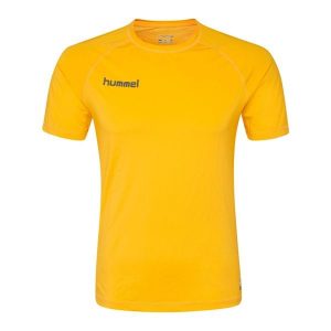 Koszulka termoaktywna dla dorosłych Hummel First Performance Jersey S/S. Brązowe koszule nocne Hummel, bez wzorów, z jersey, bez ramiączek. Za 125,00 zł.