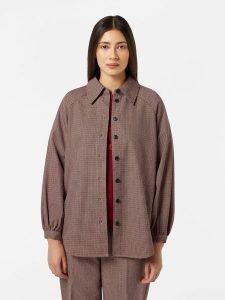 Scotch & Soda Bluzka w kolorze czarno-czerwonym rozmiar: 38. Czarne bluzki Scotch & Soda, bez wzorów, bez kołnierzyka, bez ramiączek. Za 148,96 zł.