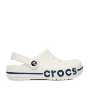 Klapki Crocs. Białe klapki Crocs, bez wzorów, bez obcasa. Za 229,99 zł.