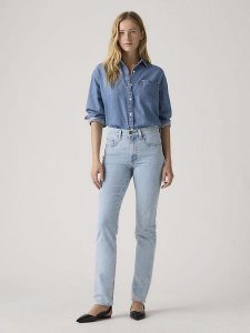 Levi's Dżinsy "724" - Slim fit - w kolorze błękitnym rozmiar: W28/L30. Niebieskie jeansy Levi's®, z aplikacjami, ze skóry, z podwyższonym stanem. Za 214,95 zł.