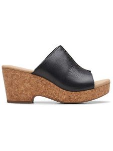 Clarks Skórzane klapki "Giselle Orchid" w kolorze czarnym rozmiar: 39,5. Czarne klapki Clarks, bez wzorów, z otwartym noskiem, bez obcasa, na koturnie. Za 184,46 zł.