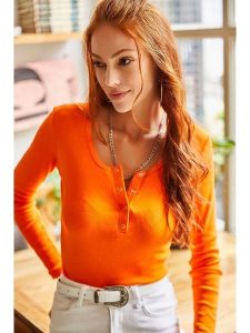 Olalook Koszulka w kolorze pomarańczowym rozmiar: L. Pomarańczowe bluzki Olalook, l, bez wzorów, bez kołnierzyka, bez ramiączek. Za 48,45 zł.