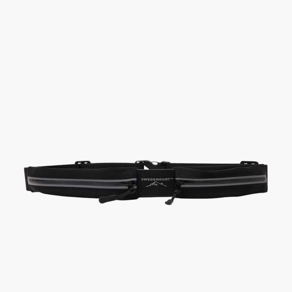 Saszetka treningowa unisex Swedemount Running Belt. Czarne nerki i saszetki SWEDEMOUNT, bez wzorów, z materiału. Za 53,99 zł.