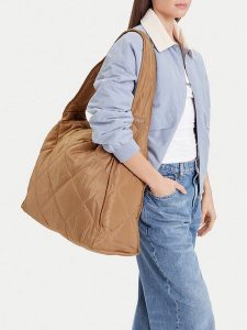 Roxy Torebka WBEOHP-ROXY-MZ-002-10 Beżowy. Brązowe shopper bag Roxy, bez wzorów, z materiału, bez dodatków. Za 79,99 zł.