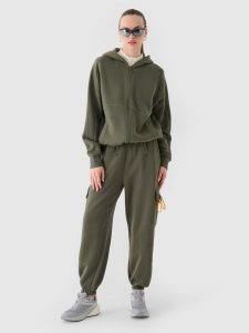 4F Spodnie dresowe joggery damskie - oliwkowe/khaki L. Brązowe spodnie dresowe 4f, l, bez wzorów, z bawełny. W wyprzedaży za 89,99 zł.