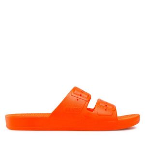 Klapki Freedom Moses. Brązowe klapki Freedom moses, bez wzorów, bez obcasa. Za 159,99 zł.