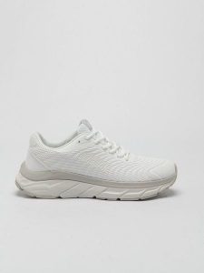 COLMAR Buty w kolorze białym do biegania rozmiar: 43. Białe trampki Colmar, bez wzorów, bez zapięcia. Za 286,39 zł.