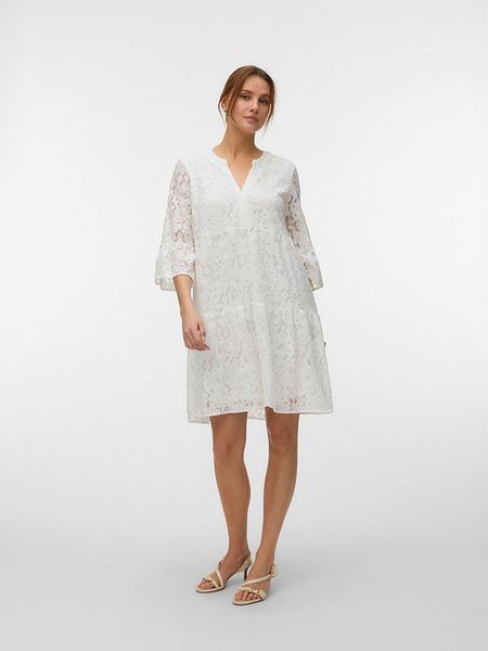 Vero Moda Sukienka w kolorze białym rozmiar: L. Białe sukienki Vero Moda, l, bez wzorów, z bawełny, bez kołnierzyka, bez ramiączek, mini. Za 132,98 zł.