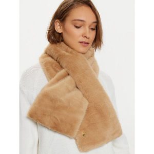 Szal Guess. Brązowe szaliki Guess, z aplikacjami. Za 209,99 zł.
