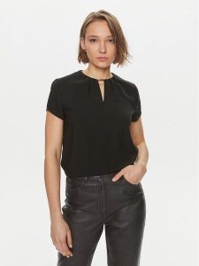 Calvin Klein Bluzka K20K207062 Czarny Regular Fit. Czarne bluzki Calvin Klein, bez wzorów, z syntetyku, bez kołnierzyka, bez ramiączek. Za 379,99 zł.