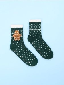 Skarpetki - zielony. Zielone skarpetki Sinsay, bez wzorów. Za 19,99 zł.
