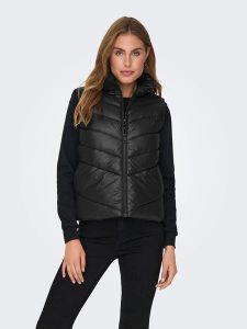 JDY Kamizelka pikowana w kolorze czarnym rozmiar: M. Czarne kamizelki JDY, m, bez wzorów, bez kołnierzyka, bez ramiączek, bez kaptura. Za 78,66 zł.