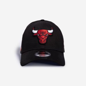 Czapka z daszkiem do koszykówki NBA New Era Chicago Bulls. Czapki New Era, z aplikacjami, z bawełny, eleganckie. Za 119,99 zł.