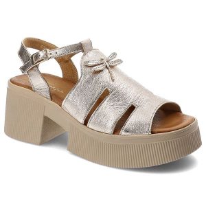 Złote Sandały Maciejka Eleganckie Obuwie Damskie. Żółte sandały Maciejka, z aplikacjami, ze skóry, bez obcasa, na obcasie, bez zapięcia. Za 329,00 zł.