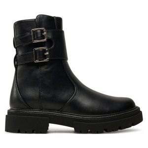 Botki ONLY. Czarne botki ONLY, bez wzorów, bez obcasa, na płaskiej podeszwie, bez zapięcia. Za 249,99 zł.