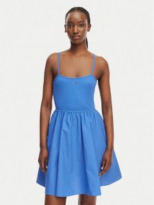 Tommy Jeans Sukienka letnia DW0DW22352 Niebieski Slim Fit. Niebieskie kombinezony Tommy Jeans, na lato, m, bez wzorów, z bawełny, bez kołnierzyka, bez ramiączek. Za 289,99 zł.