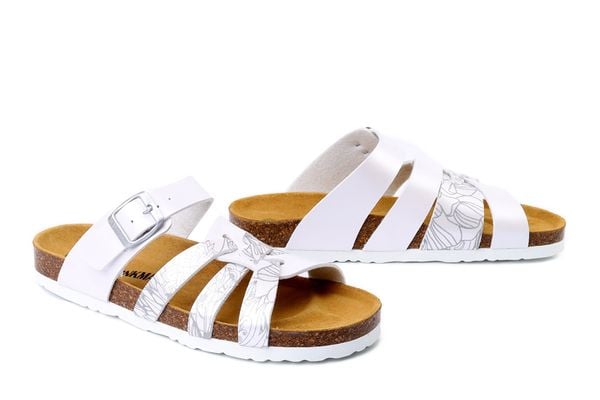 DR. BRINKMANN 700787-03 weiss, klapki damskie. Białe klapki Dr. Brinkmann, bez wzorów, bez obcasa. Za 194,90 zł.