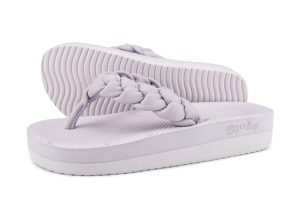 Klapki basenowe damskie Flip Flop Comfy Weave. Fioletowe klapki Flip Flop, bez wzorów, z gumy, bez obcasa. Za 95,49 zł.