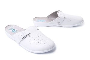 ADANEX 28818 DIL16YN biały, klapki damskie. Białe klapki Adanex, bez wzorów, bez obcasa. Za 83,99 zł.